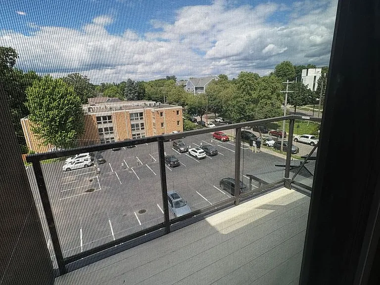 Linden43 — Photo 33
