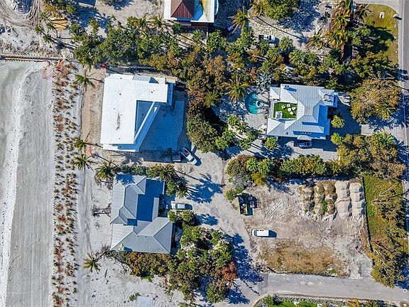 3rd image of 6603 Gulfside Rd