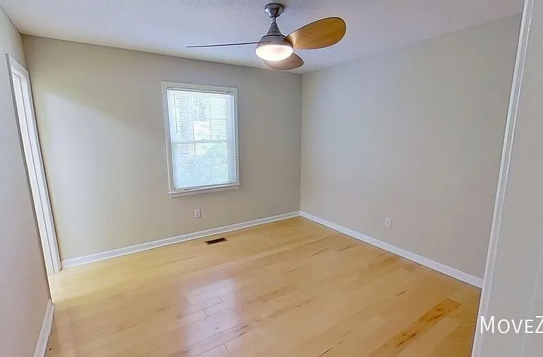 1100 Harper Rd — Photo 27