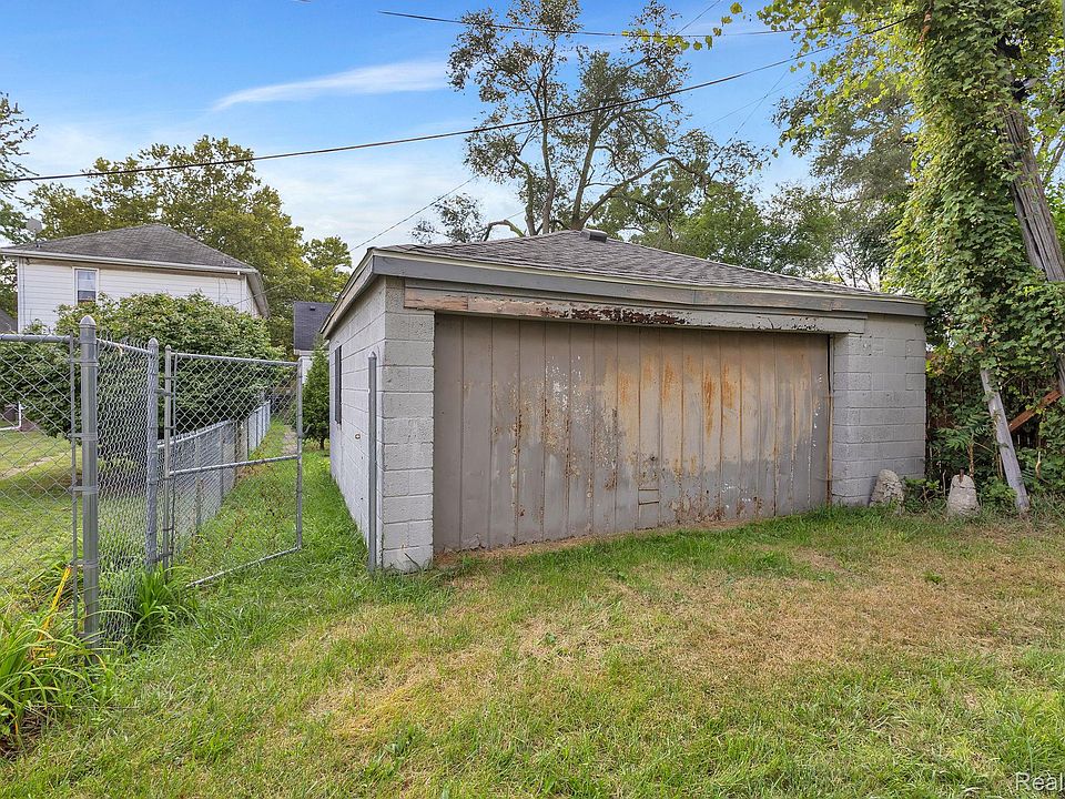 4450 Military St, photo 12
