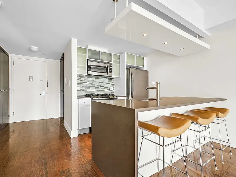 21-24 30th Ave #3E — Photo 11