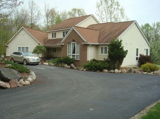 3155 Farmbrook Ln, Metamora, MI 48455