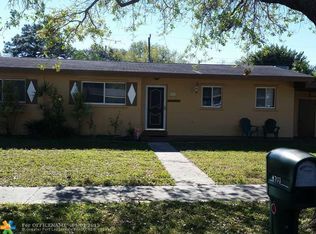 4800 SW 10th St, Plantation, FL 33317