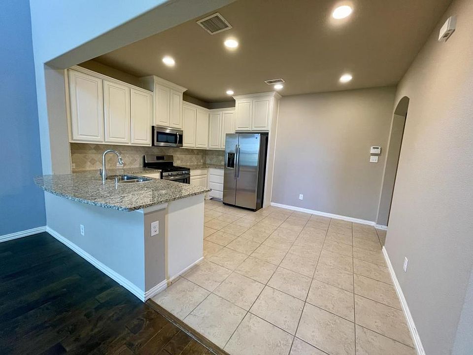 1st image of 3805 Cascade Sky Dr