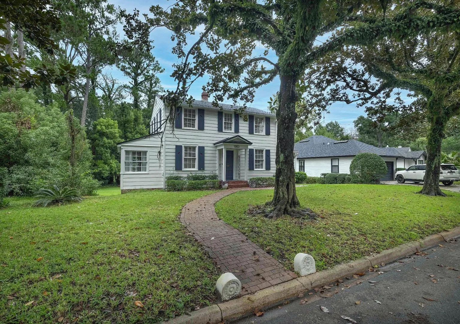 1503 Lorimier Rd — Photo 3