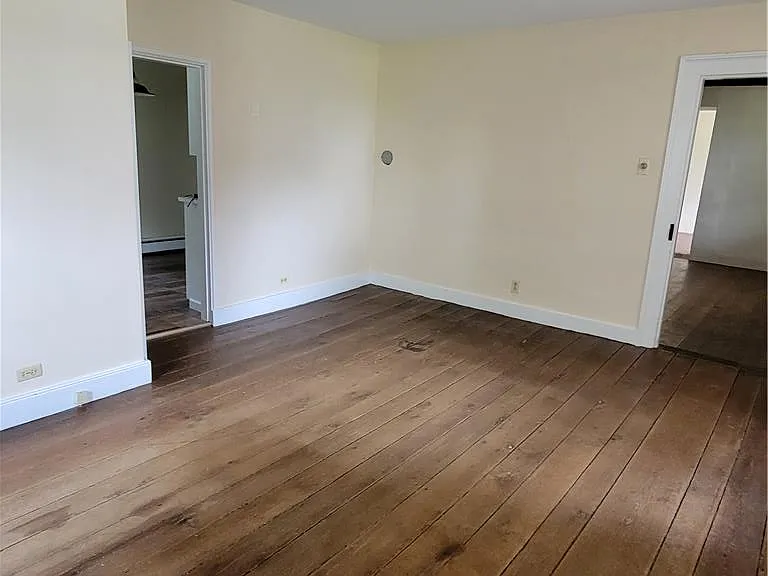 8047 Yeakel Rd — Photo 8