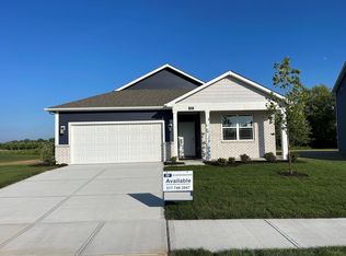 105 Hunters Ridge Dr, Danville, IN 46122