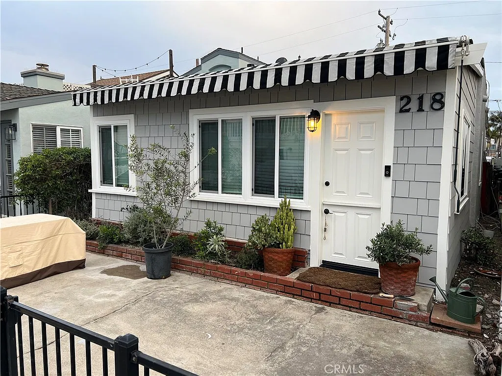 1 bed, 824 sqft, $3,750 — Photo 2