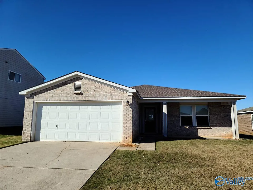 3477 Avalon Lake Dr