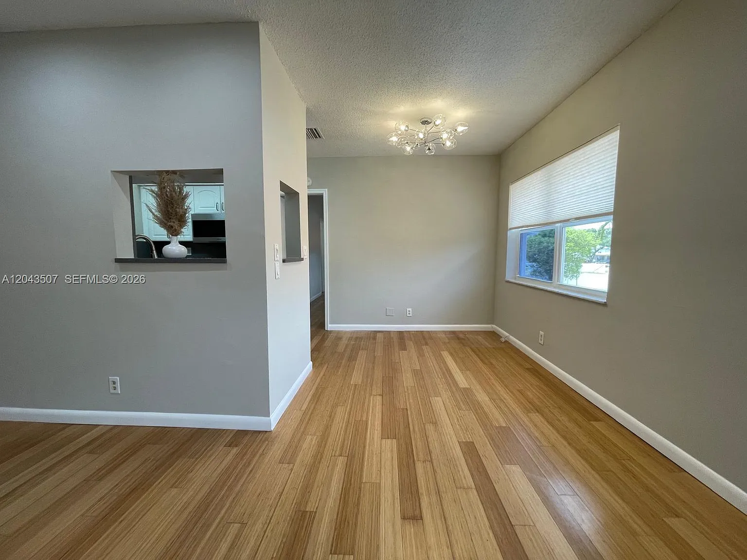 Lee Condominium Apts — Photo 2