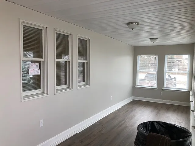 48 Flint Rd — Photo 3
