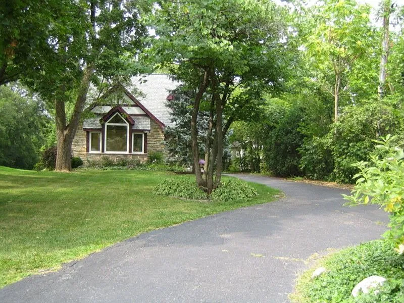 728 Hill Ave photo 1