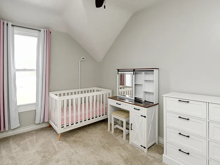 Upstairs Bedroom 1