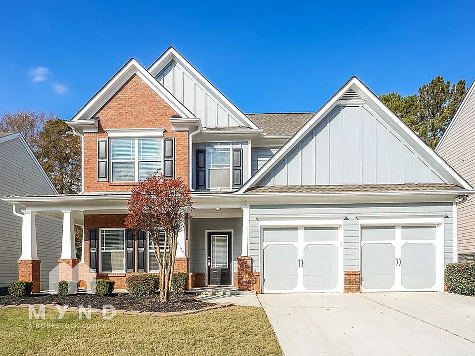 1st image of 2440 Village Green Dr