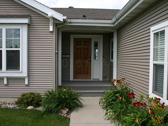 2nd image of 226 15th Avenue Way E