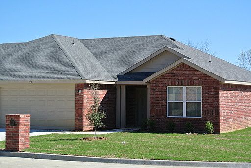 1st image of 80 Madeline Dr