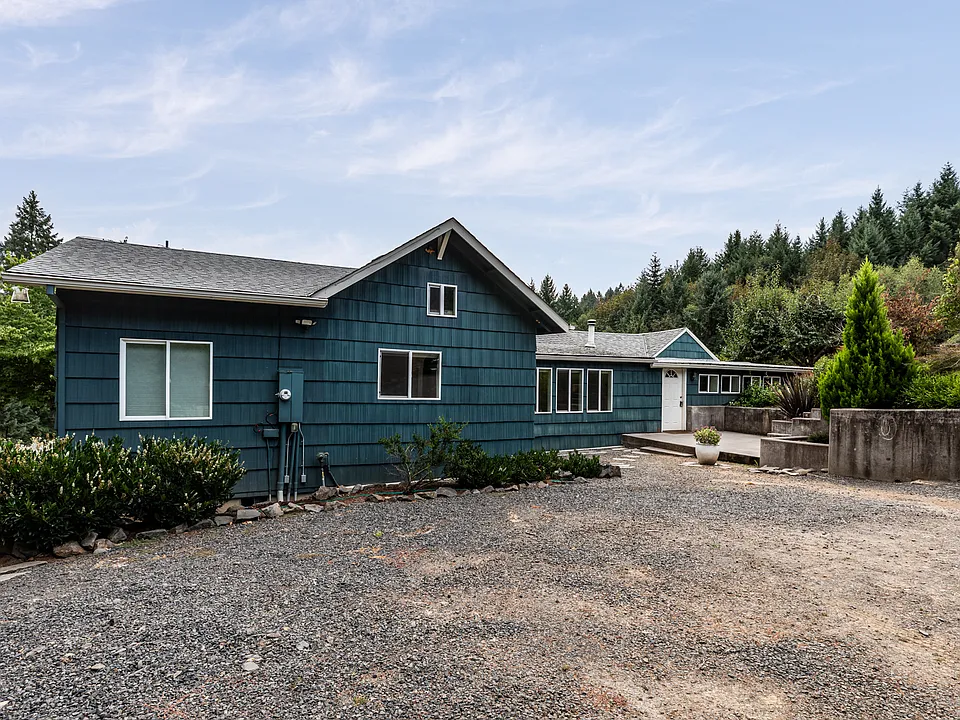 32345 Baumgardner Ln