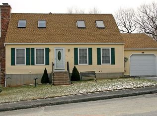 91 Kendall Cir, Waterbury, CT 06708