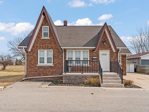 2nd image of 4590 Walker Rd