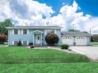 101 S Harris St, Staunton, IL