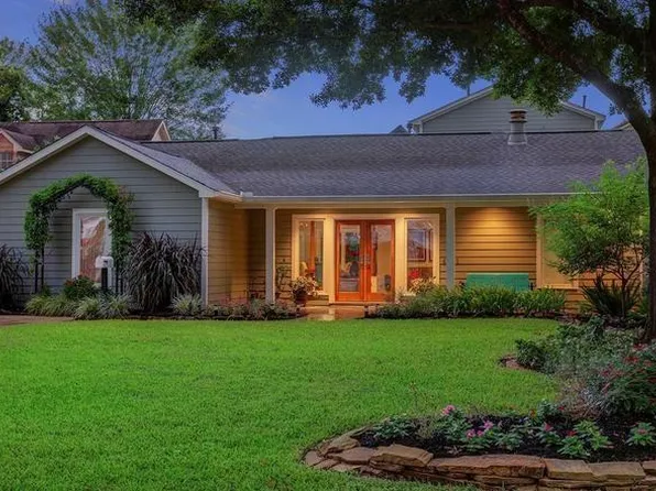 4531 Palmetto St, Bellaire, TX 77401