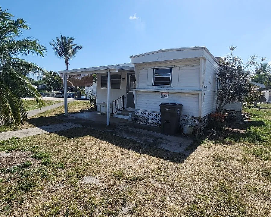4248 Hibiscus Cir