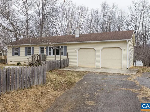 112 Pines Ln, Shipman, VA 22971