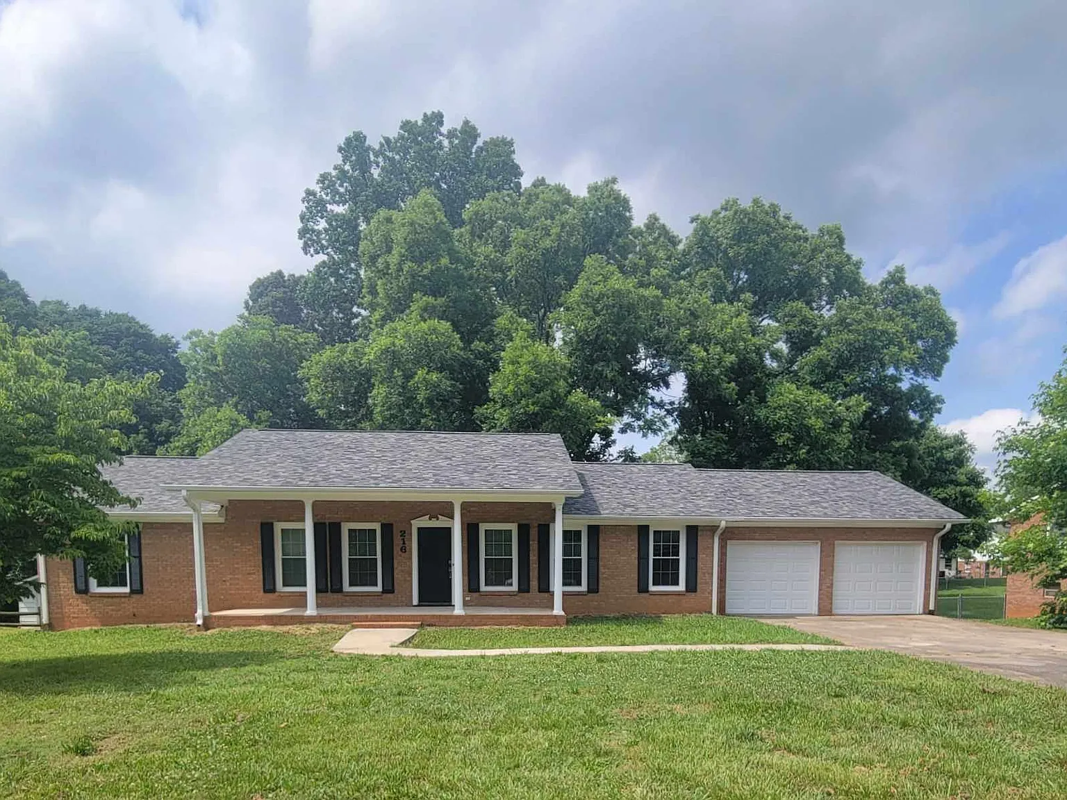 3 bed, 2.5 bath, $1,495 — Photo 1