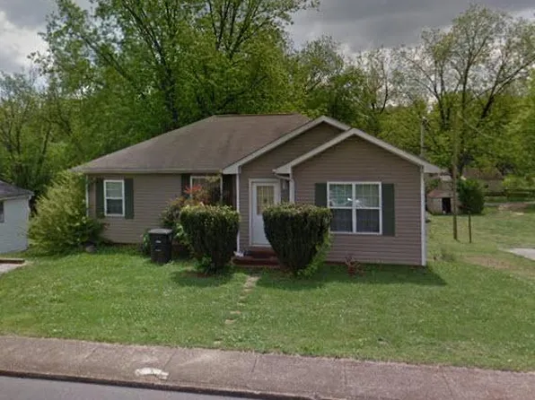 207 Park St, Athens, TN 37303