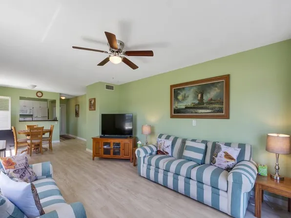 95 Spring Lake Dr APT 101, Vero Beach, FL 32962