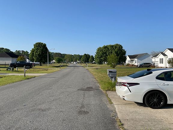 4th image of 115 Heron Dr