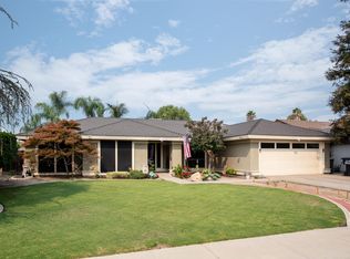 2131 S Hall St, Visalia, CA 93277