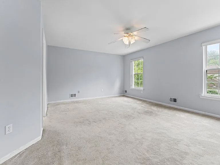 1 Gaelic Ct — Photo 29