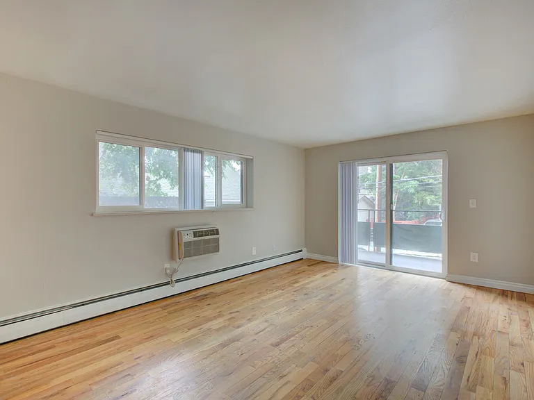1362 Clayton St — Photo 14