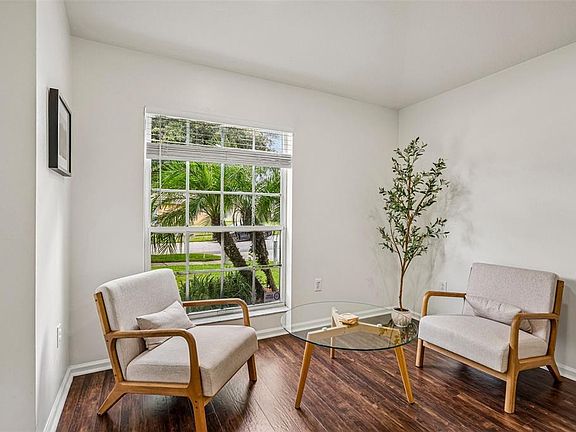 3rd image of 5854 COUNT TURF LANE