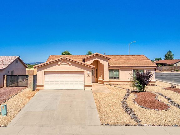2nd image of 3779 Antequiera Dr