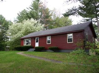 5 Riverside Dr, Sunapee, NH 03782
