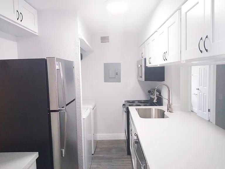 4423 Treehouse Ln #21D — Photo 1