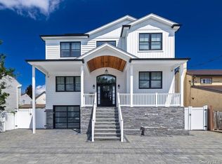3499 Anchor Pl, Oceanside, NY 11572