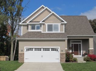 790 N Stone Rd, Jackson, MI 49201