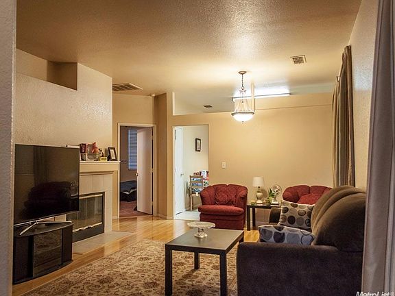5th image of 5521 Tamarindo Ln