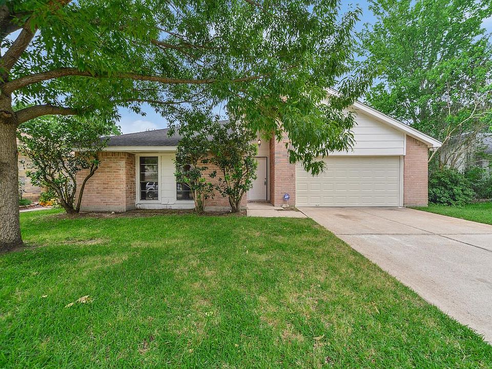 1st image of 19219 Cypress Cliff Dr
