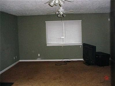 3rd image of 2124 New Haven Dr