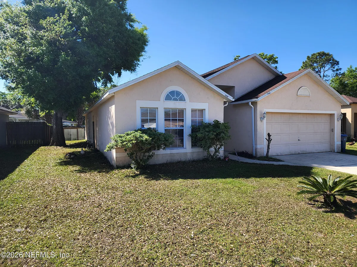 Photo 2 of 23 - 5940 Wentworth Cir S - Jacksonville, FL Building Photo - 5940 Wentworth Cir S