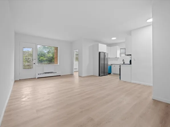 5700 Arlington Avenue image 1 of 24