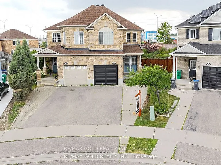 28 Jingle Cres — Photo 4