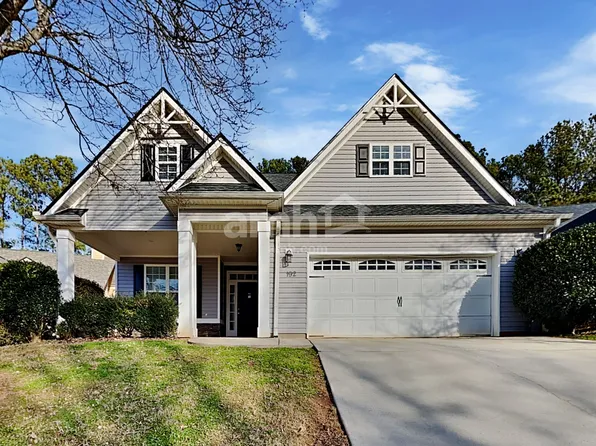 192 Greenview Dr, Newnan, GA 30265