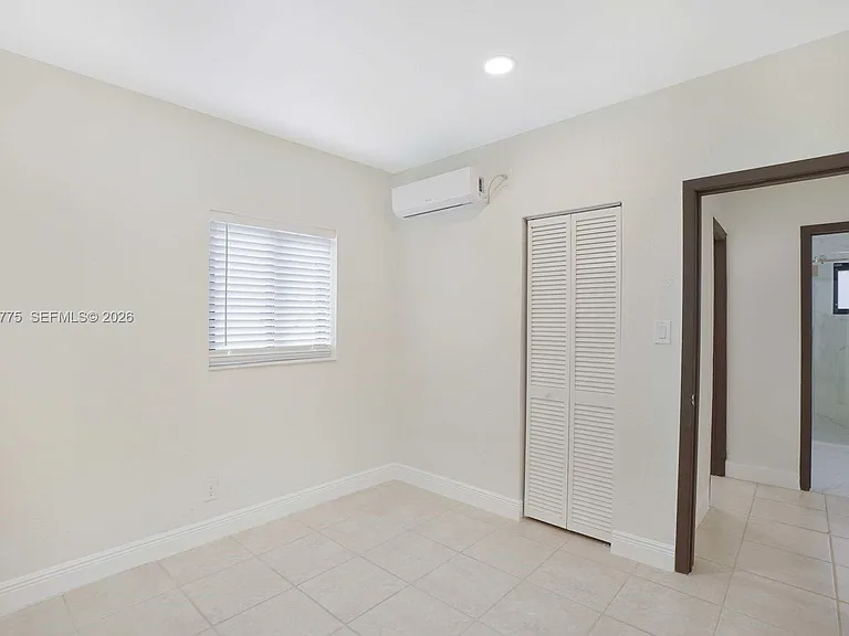 502 NW 7th Ct #1 — Photo 15