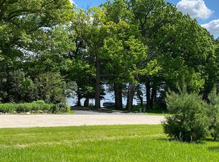 87 Delburne Dr, Davis, IL 61019