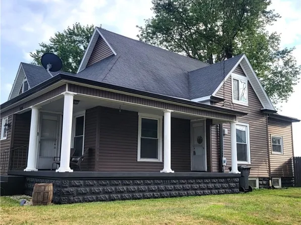 300 S Evans St, Saratoga, IN 47382